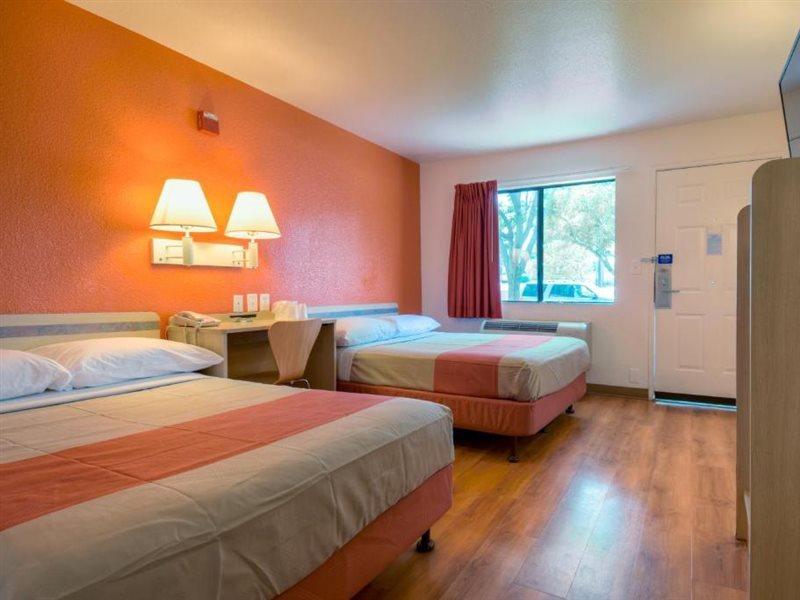 Motel 6-Escondido, Ca Ngoại thất bức ảnh