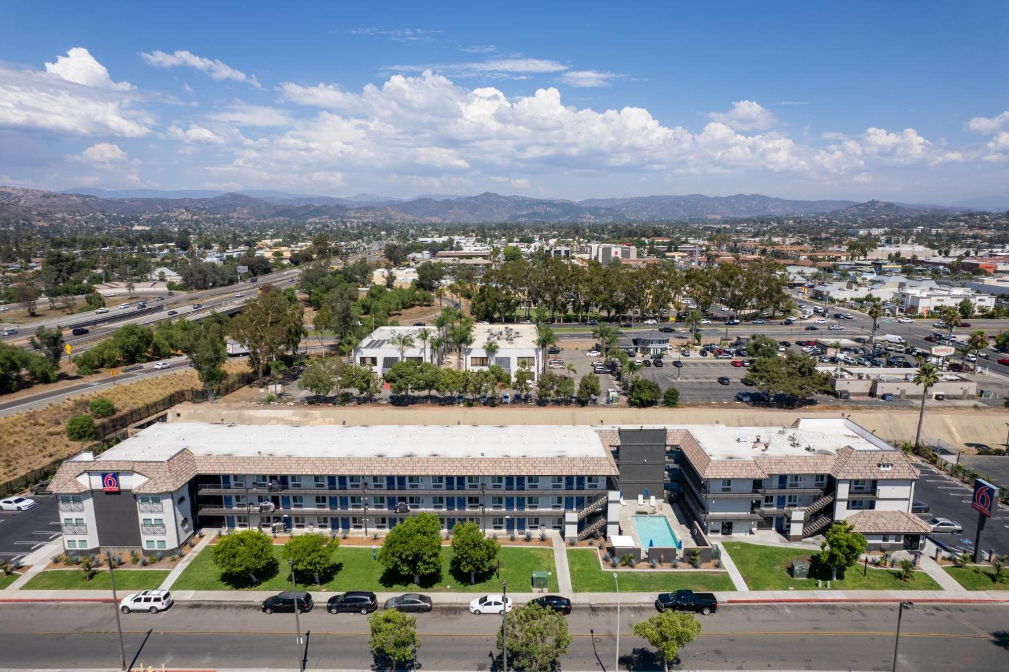 Motel 6-Escondido, Ca Ngoại thất bức ảnh