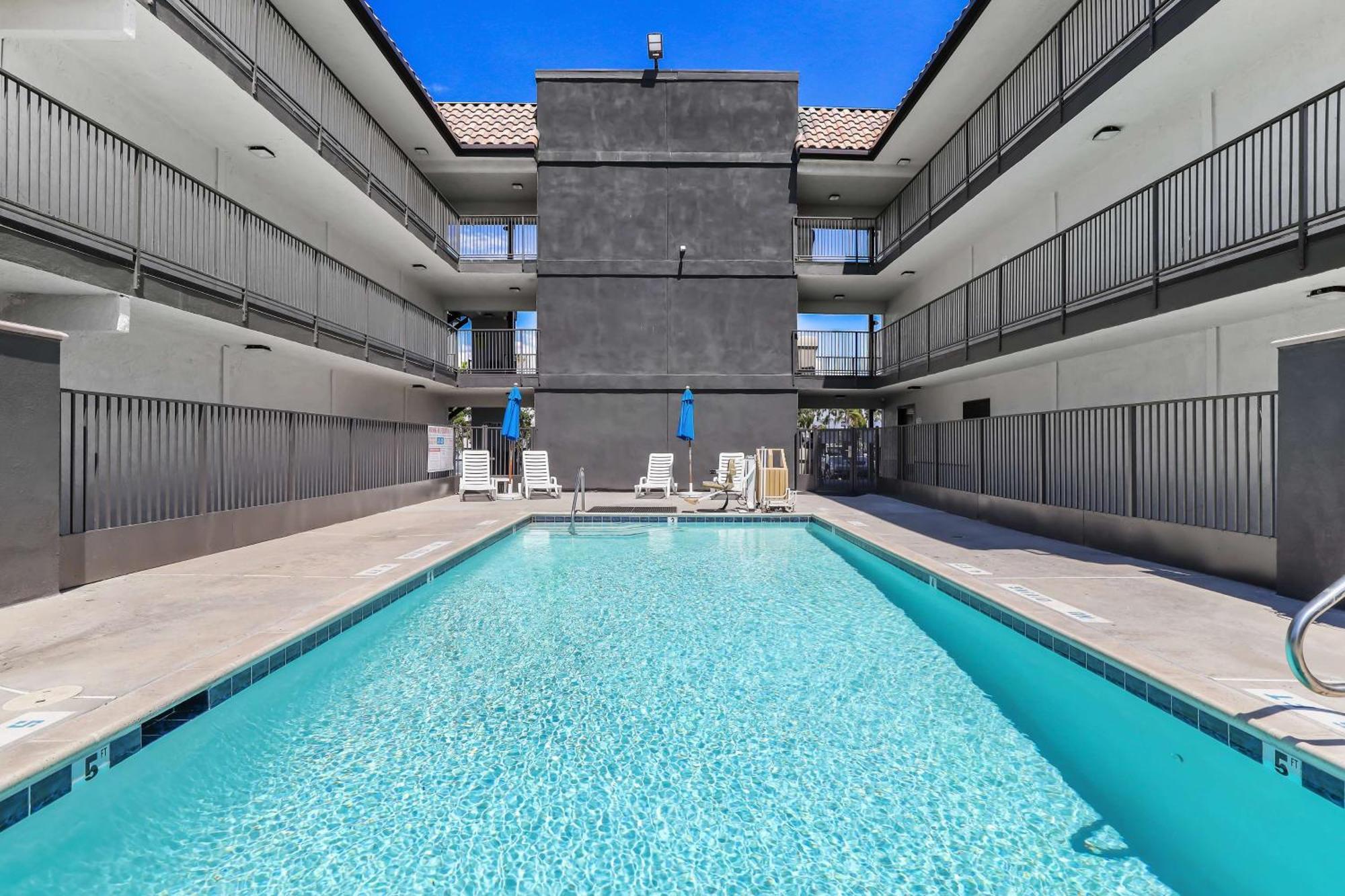 Motel 6-Escondido, Ca Ngoại thất bức ảnh