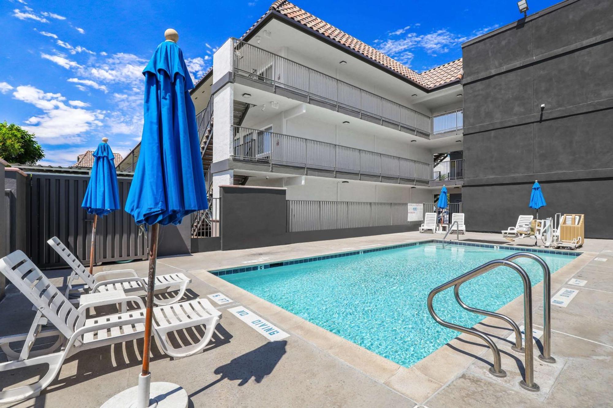 Motel 6-Escondido, Ca Ngoại thất bức ảnh